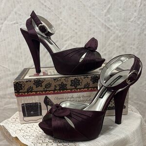 Y2K Chinese Laundry Platform Satin Heels